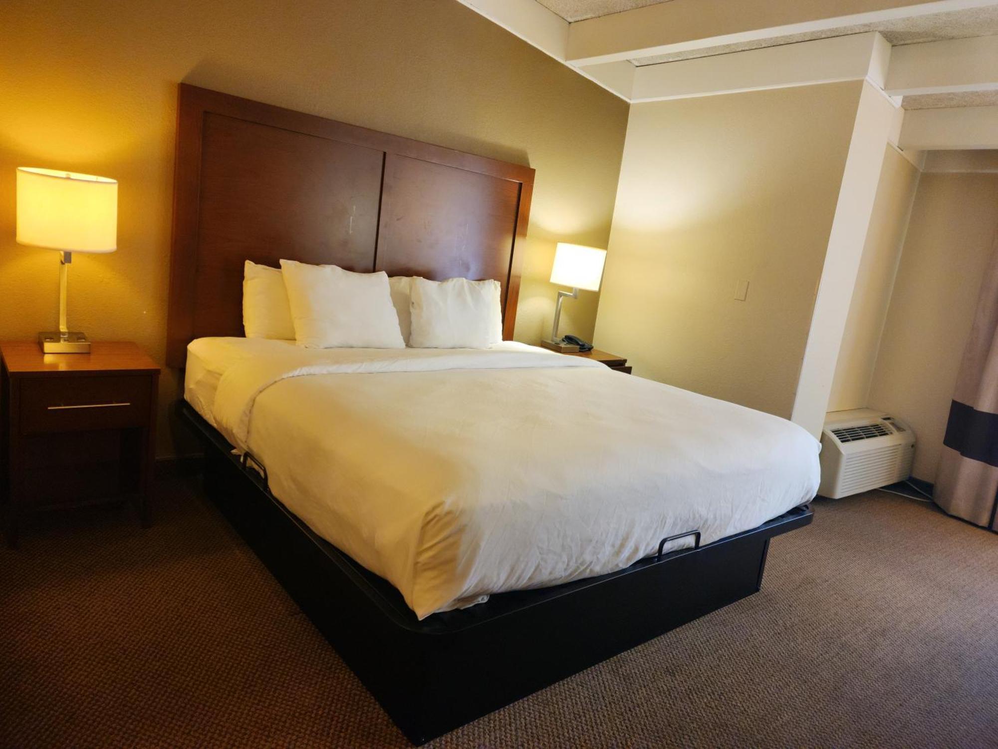 Comfort Inn & Suites Madison - Airport Luaran gambar