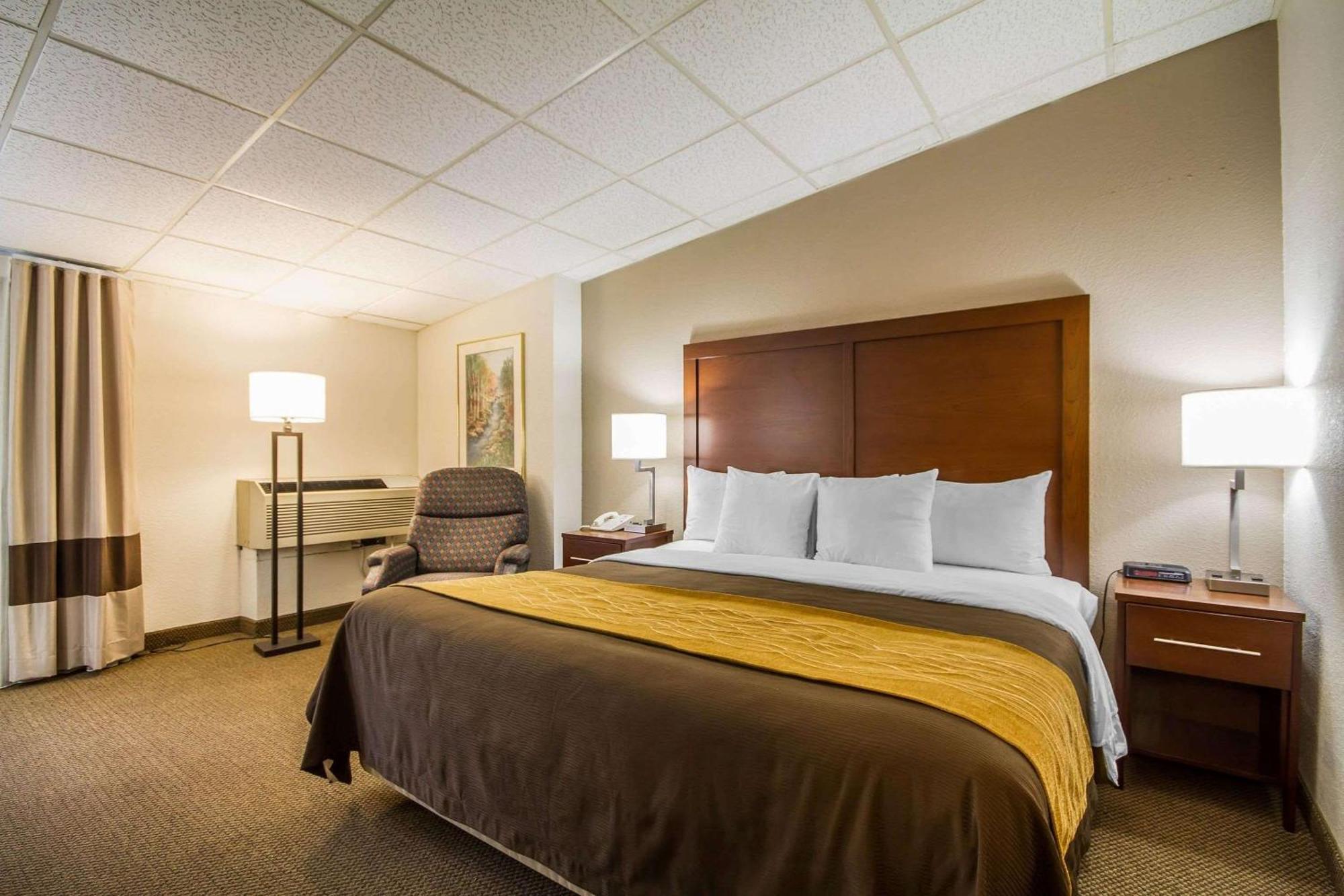Comfort Inn & Suites Madison - Airport Luaran gambar